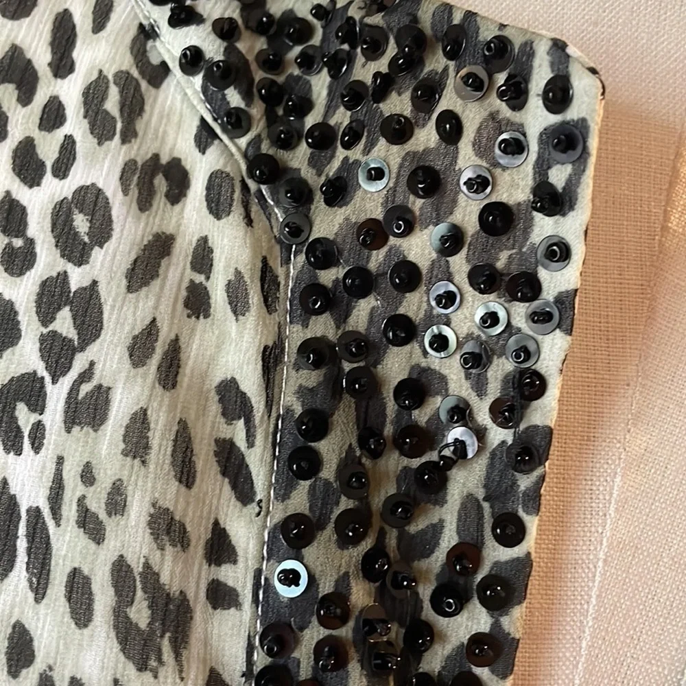 Tommy Bahama sleeve tie